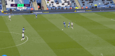 足球战术板：四种常见变化