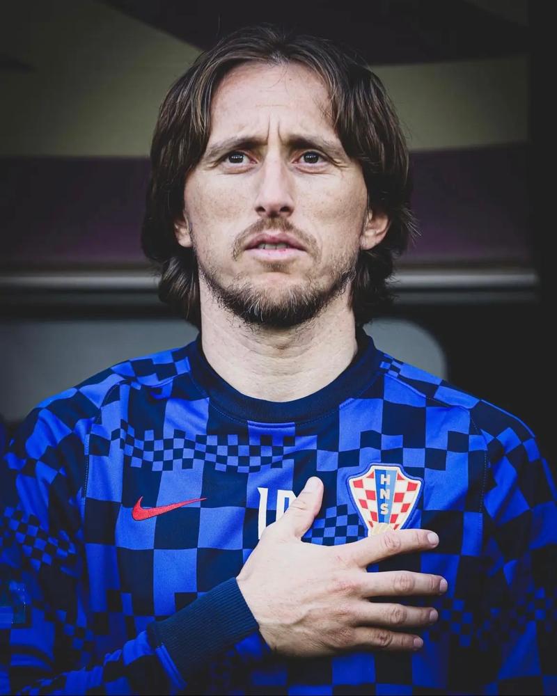 劳塔罗：进球帮助球队取胜是最美好的事；我该微笑时就会微笑