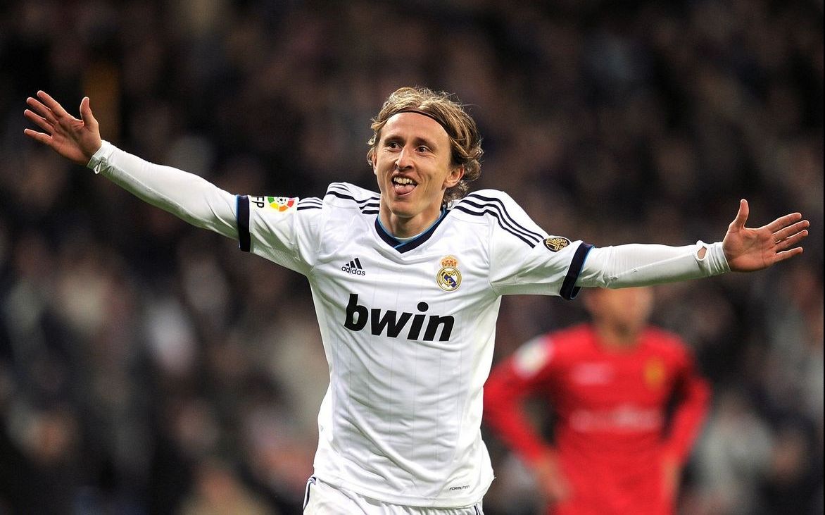 浙江稠州五人得分上双力克新疆，小组第一出线